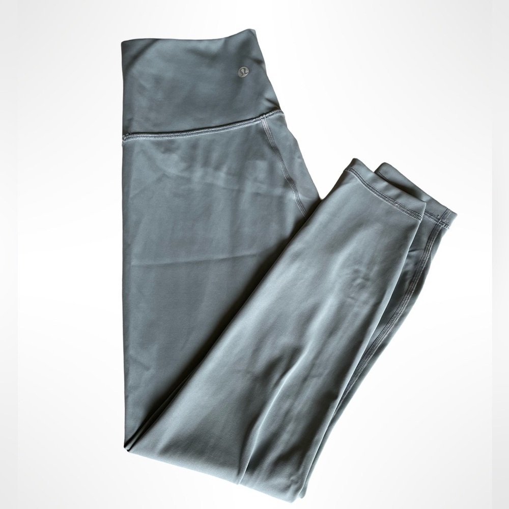 LULULEMON • LEGGINGS